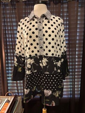 CALEOOA Black and White Polka Dot Blouse